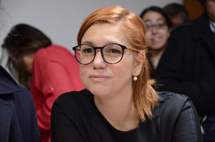 Karina Banfi: "Fabiola Yañez utiliza fondos públicos sin ser funcionaria"