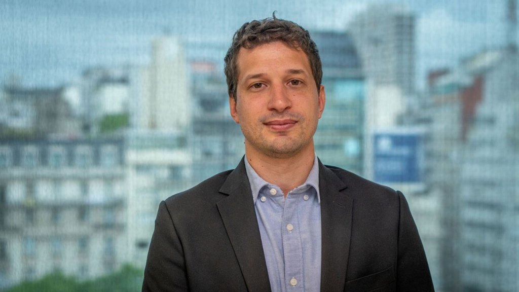Yamil Santoro: "En la campaña de Massa hay una infracción grave y reiterada a la ley electoral"