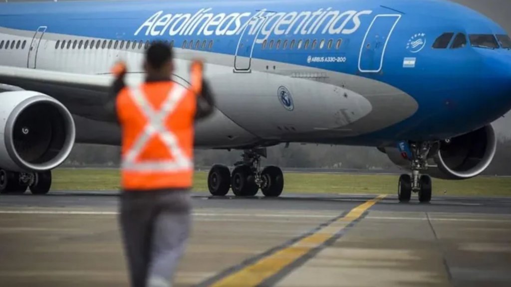 Rogelio Cirigliano con la actualidad del conflicto entre el Gobierno y Aerolíneas Argentinas