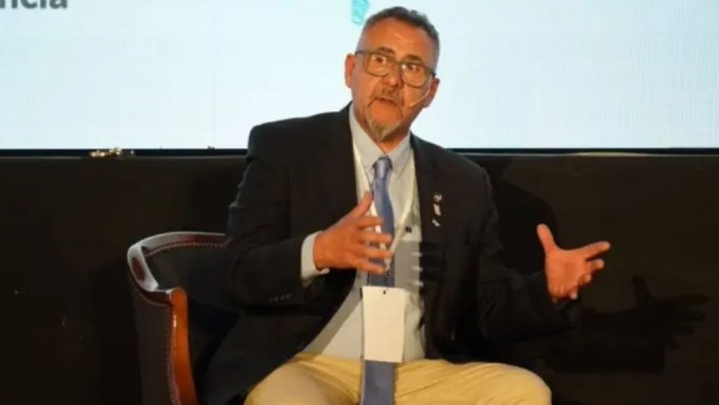 Fernando Savore: "Las empresas si quieren vender, tienen que bajar los precios"