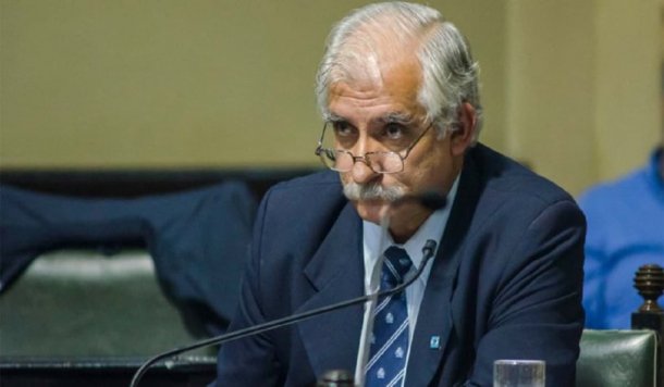El diputado oficialista Carlos Zapata aseguró que la Ley Bases propone una "gestapo de precios" en la industria tabacalera