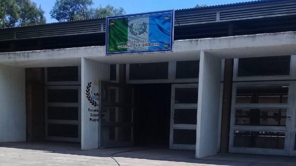 Nancy Gómez: Una escuela Argentina entre las 50 mejores del mundo, une la familia con el colegio, es rural y el 80% aprueba