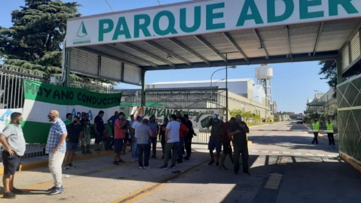 Camioneros levantó el bloqueo en el Parque Ader