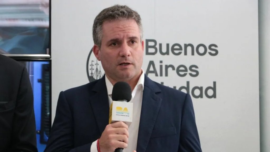 Marcelo D´Alessandro: "Es anecdótico si Burzaco estaba en el país o no (...) el problema es más profundo"