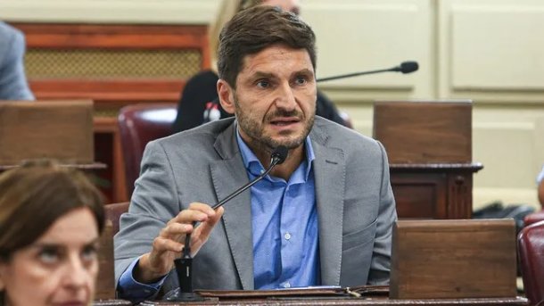 Maximiliano Pullaro: "El kirchnerismo cree que hay que ser permisivos con los delincuentes"
