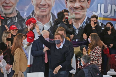 Diego Santilli en el cierre de campaña en La Plata: "Hay que terminar con el relato"