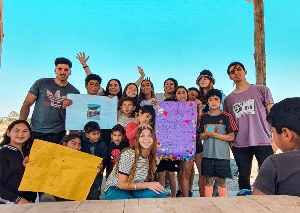 Las brigadas educativas que ayudan a chicos vulnerables: "Queremos fomentarles la importancia de seguir estudiando"