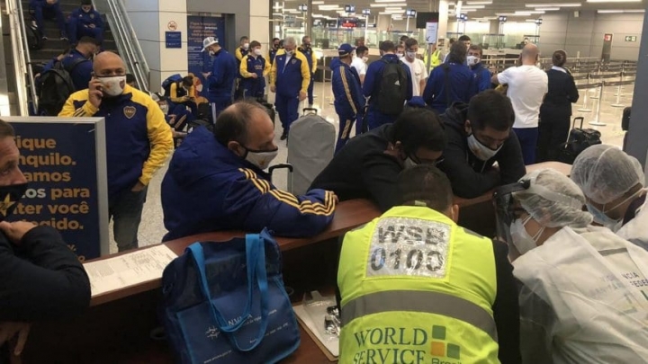 El plantel de Boca llegó a Buenos Aires y deberá hacer una cuarentena de siete días