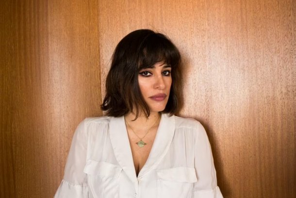 Pola Oloixarac: "Me di cuenta que Alberto le tratar de dar agua a Cristina cuando ella tiene el vaso lleno"