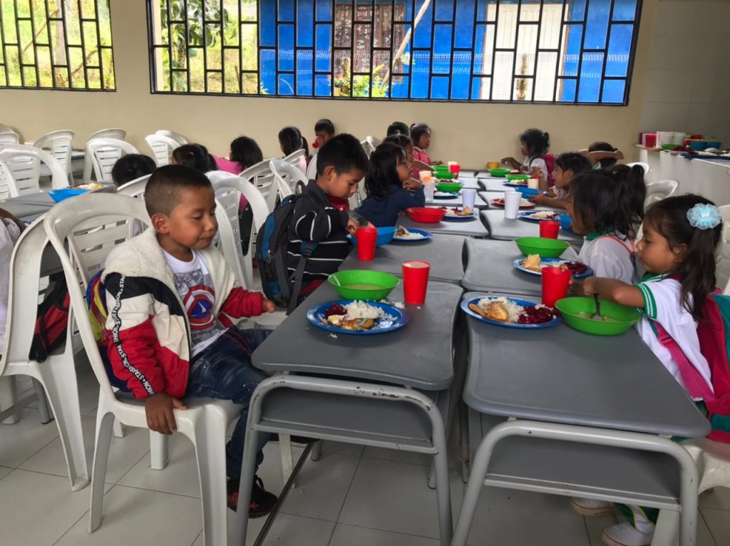 Chaco, el lugar más pobre: &quot;En la mochila no traen cuadernos, traen plato y tenedor&quot;