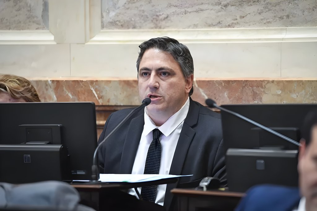 Francisco Paoltroni: “Santiago Caputo es el responsable de la pérdida de confianza y credibilidad en el gobierno”