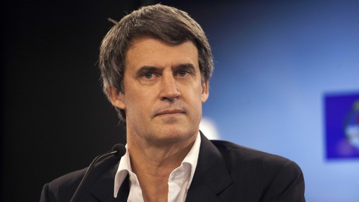 Alfonso Prat-Gay: "En la carta Cristina se corre para que el gobierno negocie y ella después tener la última decisión"