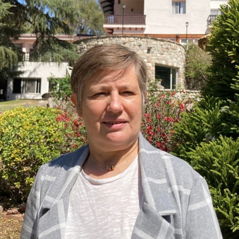 Priscila Busse Grawitz: "Comer varias veces al día evita sobrecargar el organismo"