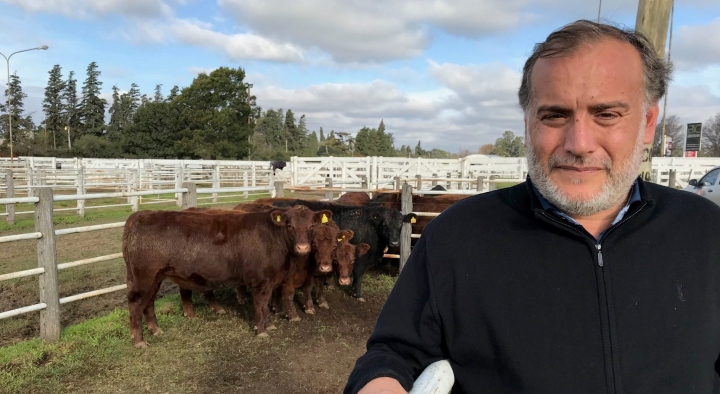 David Tonello sufrió el incendio de su campo y cree que fue intencional