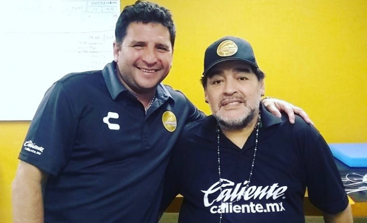 Daniel L&oacute;pez Maradona: "Mi tio est&aacute; mejor"