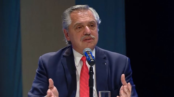 Alberto Fern&aacute;ndez: "D&eacute;mosle una oportunidad a la paz como Lennon"