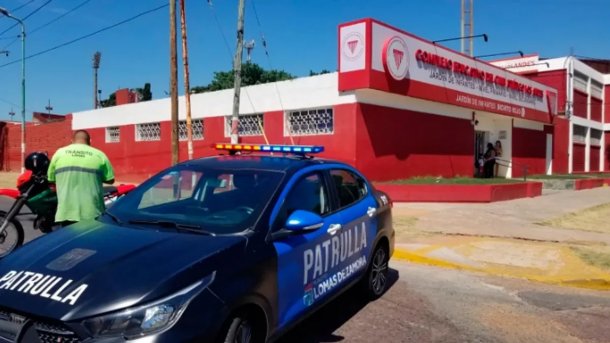 Dos facciones de la barra de Los Andes se tirotearon en frente de alumnos que salían de la escuela