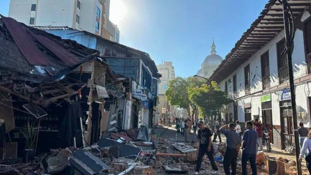 Un terremoto de 7.4 sacudió a Colombia :“Sentí que fue más o menos unos dos minutos”