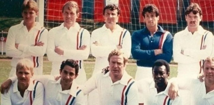 Osvaldo Ardiles record&oacute; la pel&iacute;cula "Escape a la gloria", que protagoniz&oacute;: "Pel&eacute; era pr&aacute;cticamente el director"