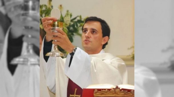 Padre Rodrigo Aguilar: "Domingo de Corpus Cristi: Cuanto más necesidades tenemos más cerca tenemos que estar de DIOS"