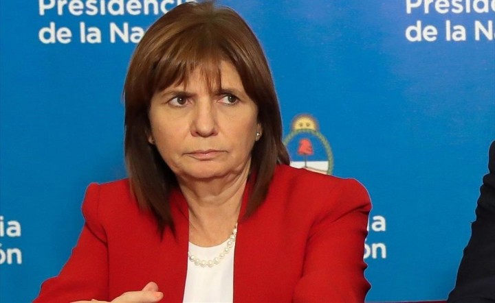 Patricia Bullrich: "El único golpe en la Argentina es el que se dan entre los miembros del Gobierno"