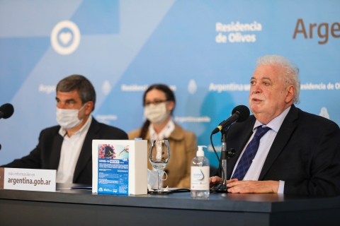 Ginés: "Sin contagios, el fútbol podría volver en septiembre"