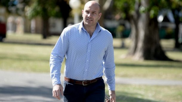 Martiniano Molina: "Los dirigentes de La Cámpora de Quilmes afanaron vacunas y bajan línea en las escuelas"