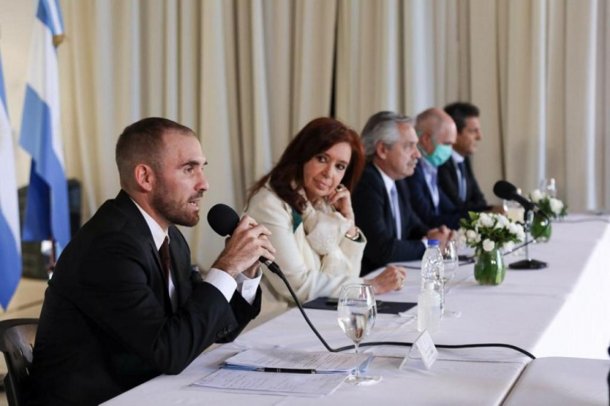 "Un Gobierno al que casi nadie le cree casi nada"