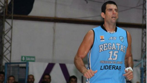 Alejandro Burgos: "Tuve el privilegio de jugar con Scaloni y Ginobilli"