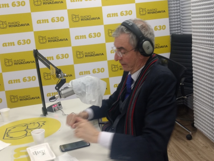 Nelson Castro: &quot;Actuemos con racionalidad, no pongamos a la vacuna dentro de la grieta&quot;