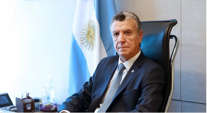 Mario Grinman, presidente de la C&aacute;mara de Comercio: "No hay que hacer la demagogia de tirar platita desde el helic&oacute;ptero"