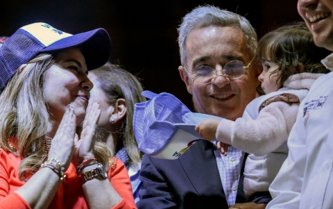 Álvaro Uribe "Creo que Colombia decretó el confinamiento de manera oportuna"