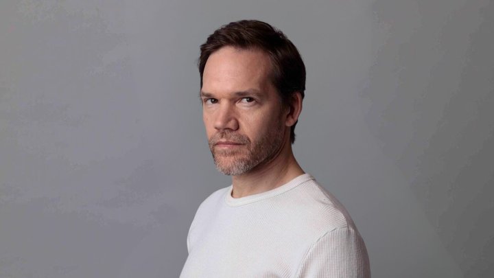 Juan Gil Navarro: "No quiero fingir demencia, no quiero laburar más con locos, pero sí con los que se pasan esta profesión de mano en mano de forma amorosa"