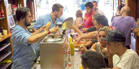 La panchería emblemática "Coquito" ya tiene 62 años de historia en San Isidro