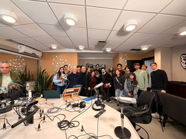 ¡Música en vivo con la orquesta Aeropuertos Argentina!