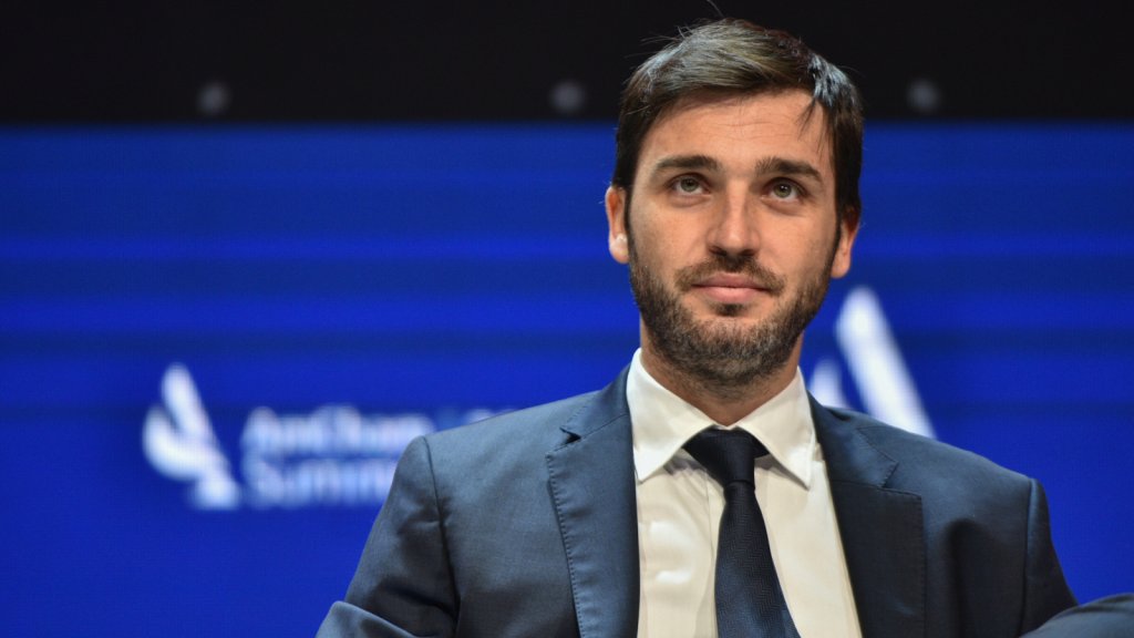 Ignacio Torres: &quot;Estamos cansados de elegir entre los que abandonan la obra pública y los que se la afanaron&quot;