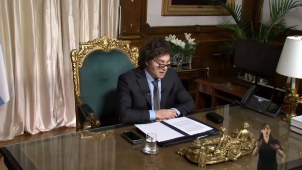 Padre César: "Si a Milei todo esto no le sale bien, se tendrá que hacer cargo del quilombo que está armando"