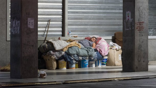 La historia de Jesús: vive en situación de calle hace un par de meses