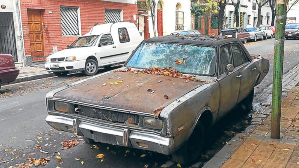 Emmanuel Santoni: &quot;En 9 meses los repuestos de autos aumentaron 120% Cada vez hay más autos abandonados en las calles&quot;