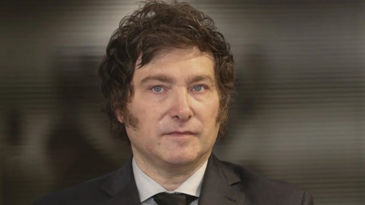 Javier Milei: "La educaci&oacute;n p&uacute;blica es una m&aacute;quina de lavar cerebros"