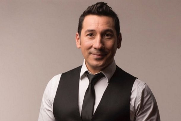 Ariel Ardit: "Le cante 7 veces el himno a la Selección; todo comenzó por un homenaje a mi abuela"