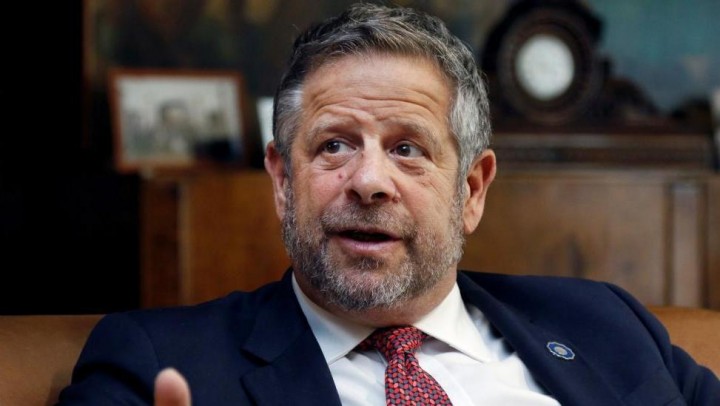 Adolfo Rubinstein: "En este momento, me parece adecuado poner un pase sanitario"