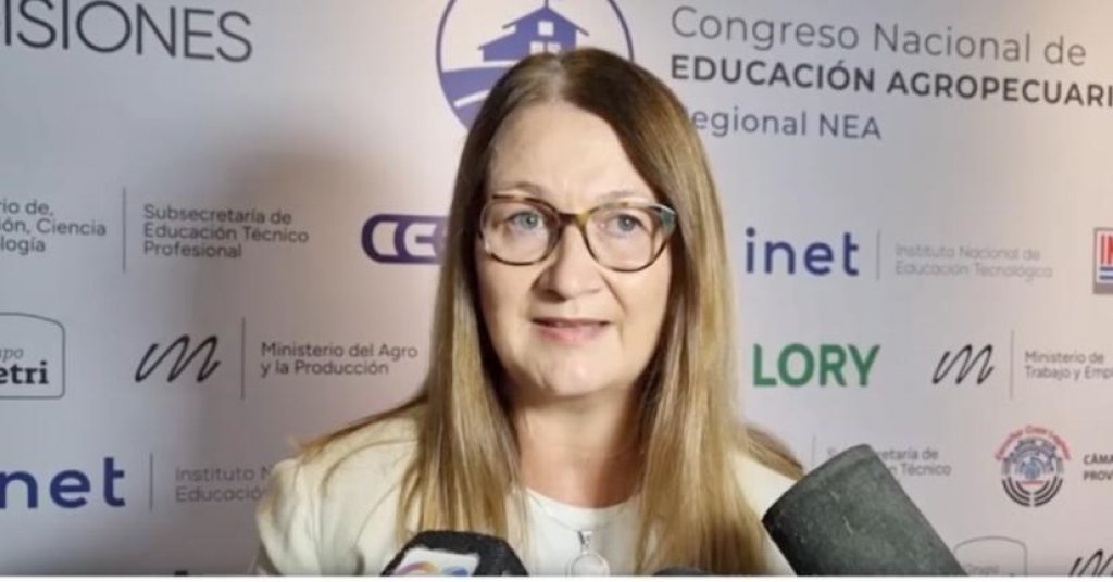 Sandra Wozniuk: "Es necesario habilitar espacios de encuentro y de diálogo para el espacio educativo agropecuario"