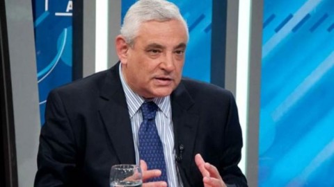 Enrique Zuleta: "Alberto Fernández es mucho más débil que De la Rúa"