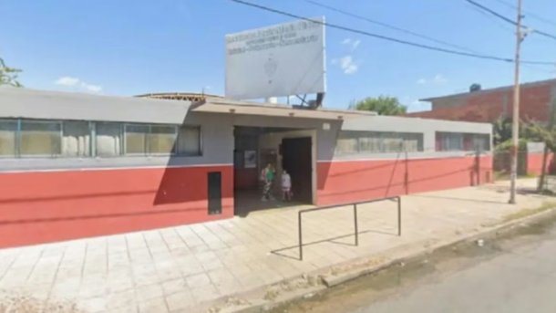 González Catán: Un alumno llevó un arma a la escuela y se disparó accidentalmente