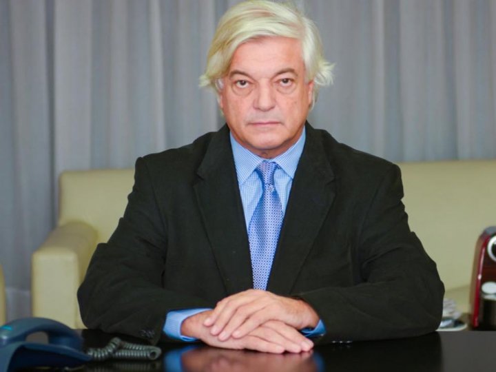 Alberto Albamonte: &quot;La prioridad tiene que ser sacar el país adelante&quot;