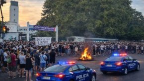 "El sueldo de un polic&iacute;a no llega a cubrir la canasta b&aacute;sica": fuerte confesi&oacute;n de la abogada de los polic&iacute;as que protestaron en Rosario