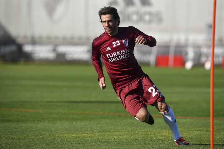 Leonardo Ponzio no viaja a la pretemporada de River por una miocarditis post coronavirus