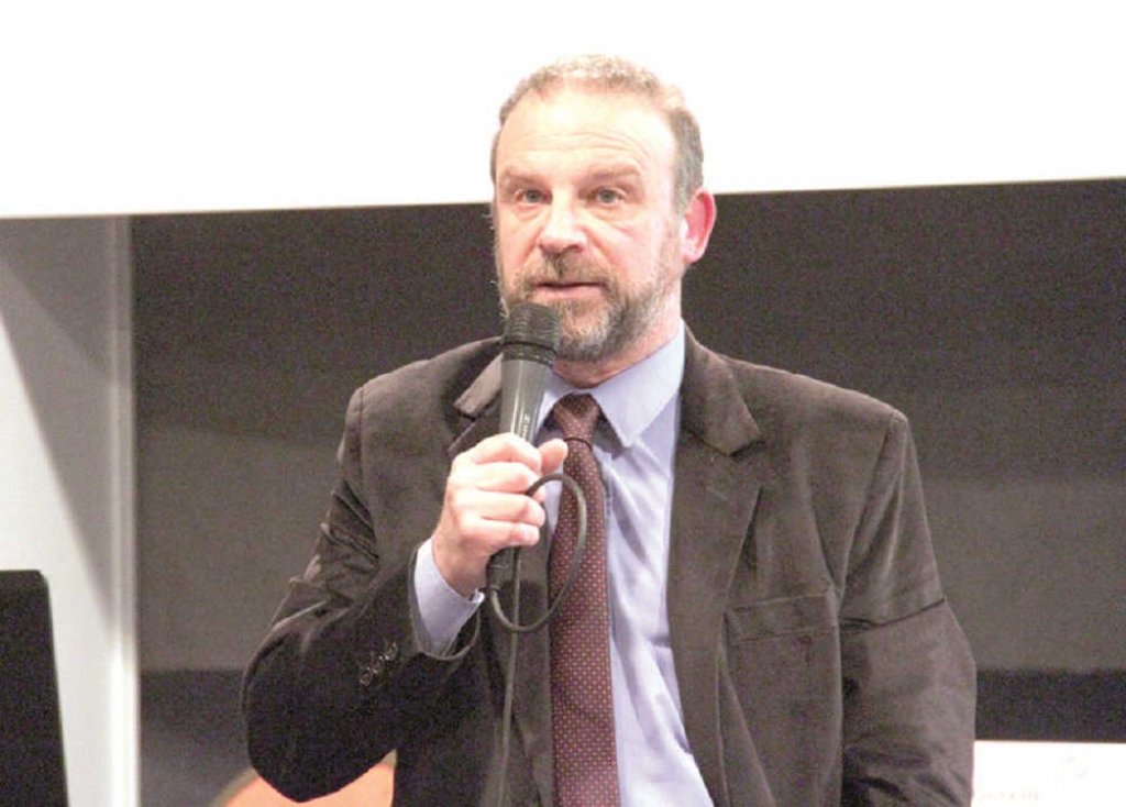 Juan Luis Uccelli: “Hay alguien en la cadena que se está llevando algo que no corresponde”