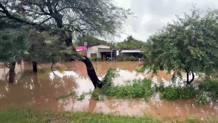"Es m&aacute;s f&aacute;cil decir lo que recupere que lo que perd&iacute;": el dram&aacute;tico relato de un damnificado por las inundaciones en Tucum&aacute;n